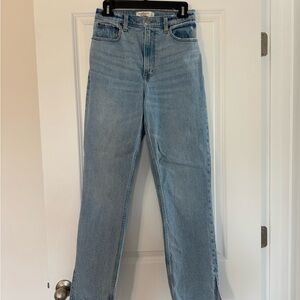 Abercrombie Curve Love 90s Straight Ultra High Rise